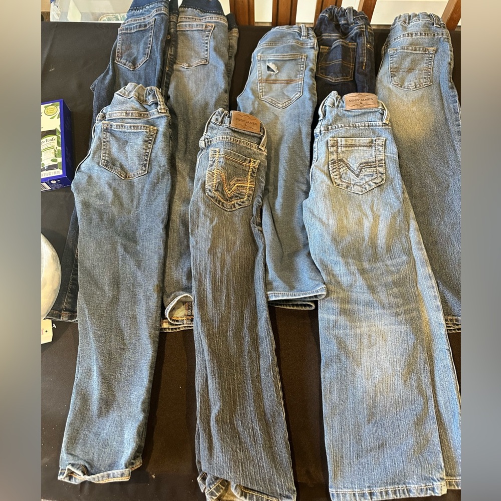 Size 6 boys jeans varies brands